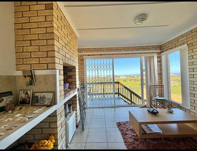 3 BEDROOM HOUSE FOR SALE IN WAVECREST